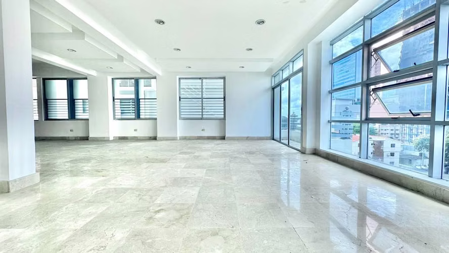 1 APTO POR PISO | 3 HAB | 3 PARQUEOS | PIANTINI