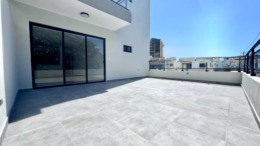 SEGUNDA CON TERRAZA | 2 HAB | RENACIMIENTO - Imagen 2