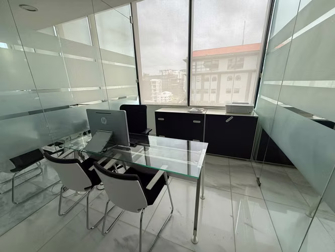 Oficina Ejecutiva en Piantini, Santo Domingo | Amplio Espacio Corporativo - Imagen 10