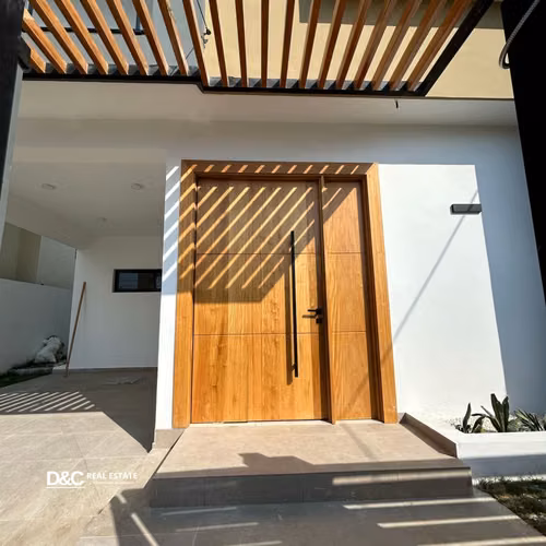 CASA DE VENTA EN PUERTO PLATA CON VISTA AL MAR Y LA CIUDAD.