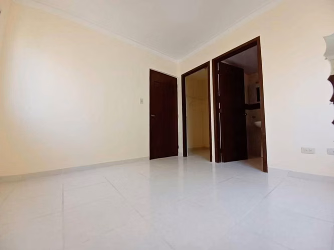 ¡Apartamento en venta en Av. Monumental!
