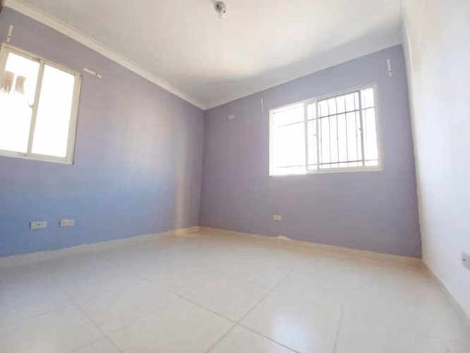 ¡Apartamento en venta en Av. Monumental!