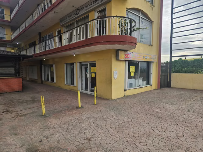 Se rentan dos locales comerciales en la Ave. Jacobo Majluta - Imagen 3