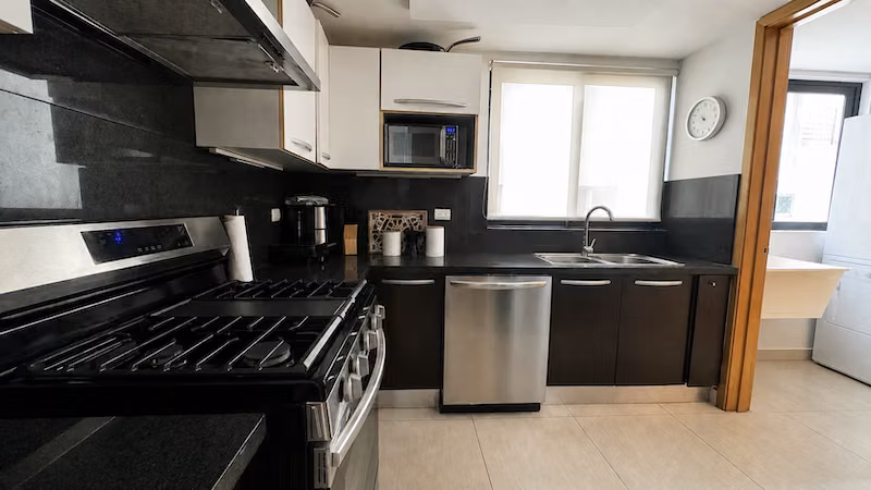En Piantini Apartamento en Venta de Tres habitaciones US$420,000.
