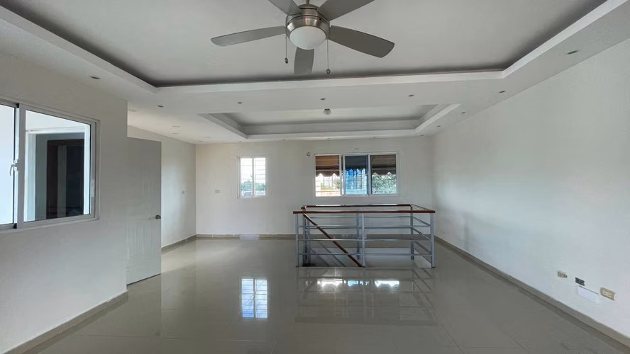 Apartamento tipo Penthouse 3hab en venta Santo Domingo Este