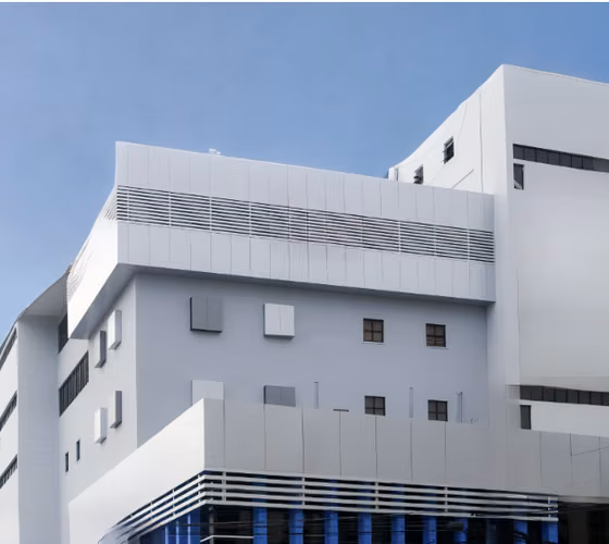 EDIFICIO COMERCIAL EN ALQUILER EN POLIGONO CENTRAL SANTO DOMINGO - Imagen 3