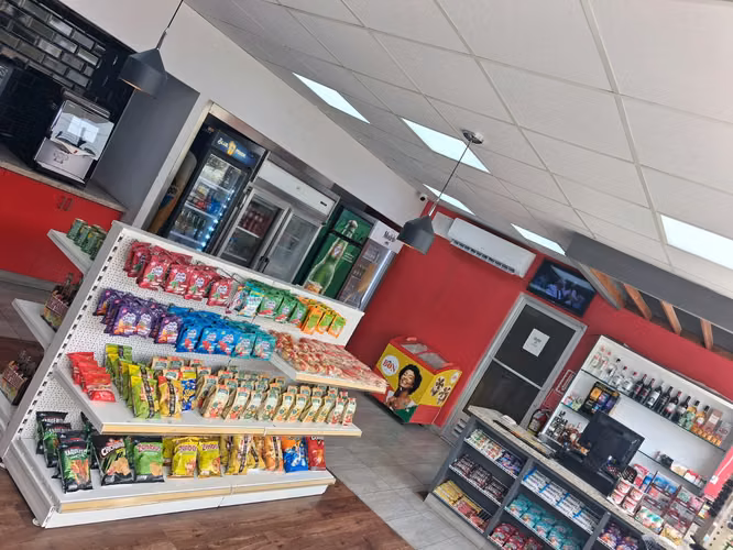 Car Wash y Food Shop en Alquiler en Baní