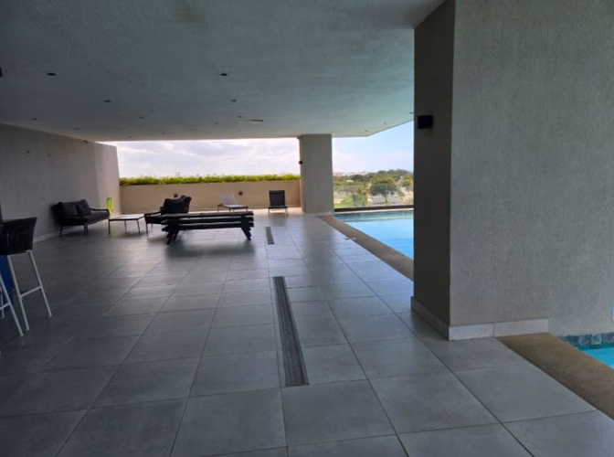 Venta de Apartamento de 1 Habitación con Vista al Mar, Av. España