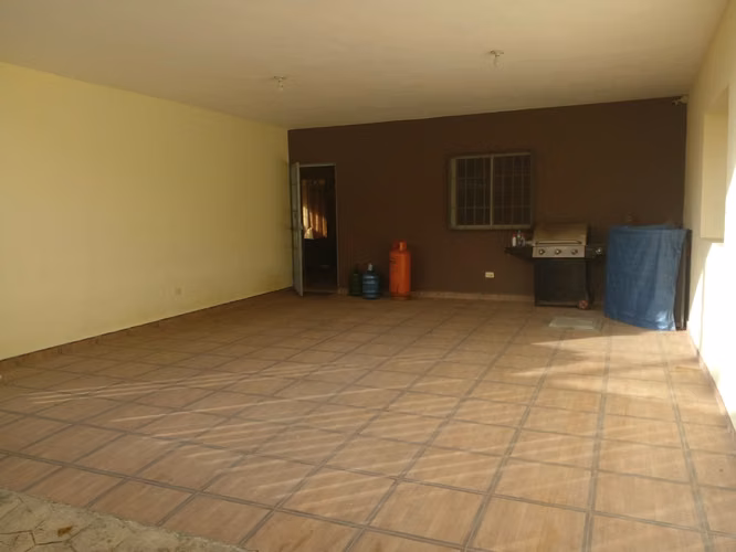  ¡Invierte en calidad, espacio y futuro! Casa de 2 niveles en Los Rosales II – Santo Domingo Este - Imagen 7