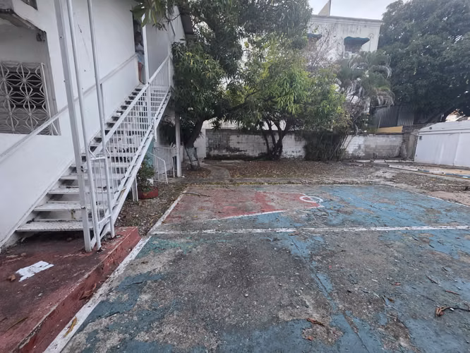 Alquilo local comercial Bella Vista