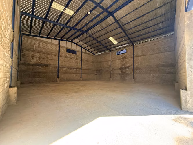 Nave industrial en alquiler en la Autopista Duarte - Imagen 2