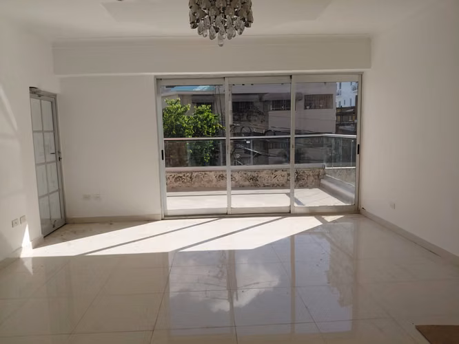 Vendo Apto 2 Habs. en TORRE MONARCA, Ens. EL VERGEL, 163 Mts.2, 2do PISO