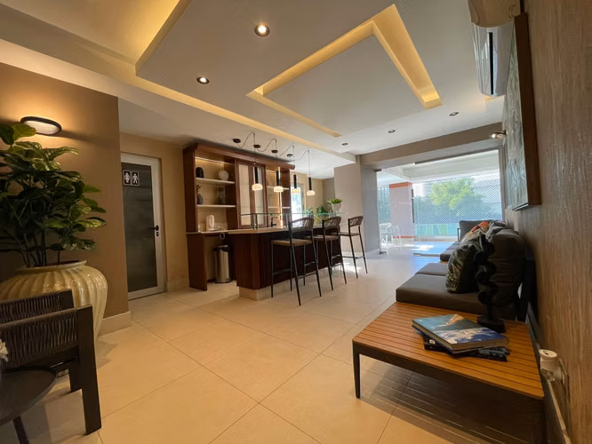 Vendo Apto en TORRE SHALOM ROYAL VIII, ENS. PIANTINI, 2 Habs., 110 Mts.2, Balcón