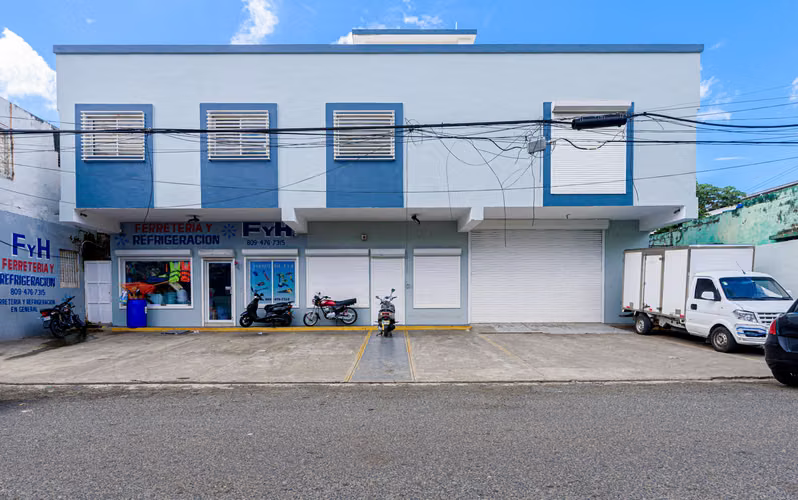 EDIFICIO COMERCIAL EN VENTA -ALQUILER EN SANTO DOMINGO