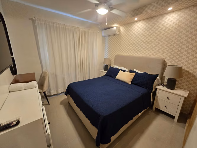 Apartamento en Primer piso con Patio en Villas Nacos Km 13 Autopista Duarte Frente a la Sirena. - Imagen 4