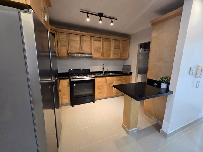Apartamento en Primer piso con Patio en Villas Nacos Km 13 Autopista Duarte Frente a la Sirena. - Imagen 6