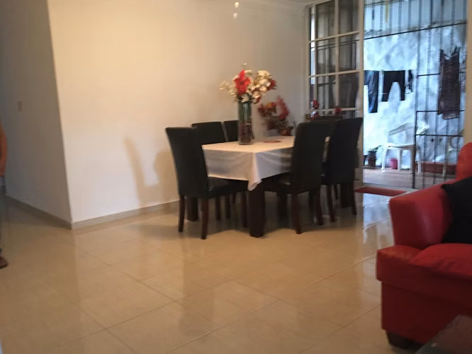Casa en Residencial Cerrado con 410 Mts de Solar - Imagen 7
