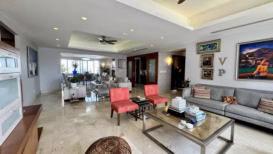 En Piantini Apartamento en Venta de Dos habitaciones US$430,000.00