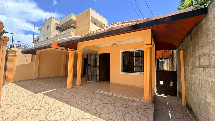 Casa en venta, en Prado Oriental – Solar de 266 m²