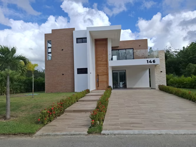 Vendo villa en playa nueva romana
