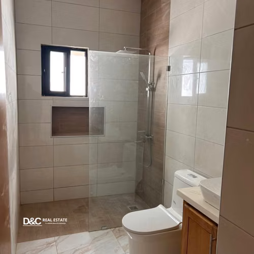 CASA EN VENTA FRENTE A PLAYA DORADA EN PUERTO PLATA