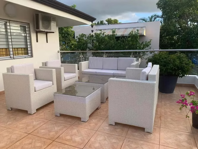 Grandiosa Casa de 4 Habitaciones con Patio y Terraza de Venta frente a las Quintas de Pontezuela! - Imagen 8