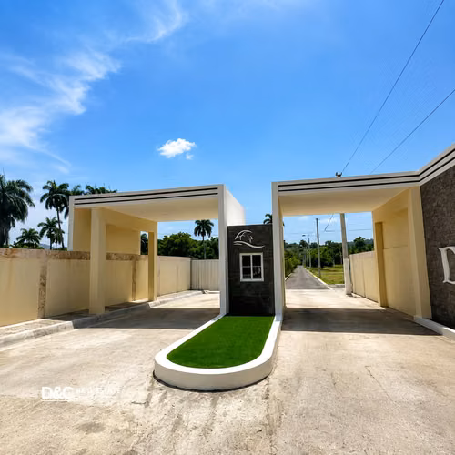 TERRENOS EN VENTA EN MAIMÓN, PUERTO PLATA A 3 MINUTOS DE LA PLAYA - Imagen 2