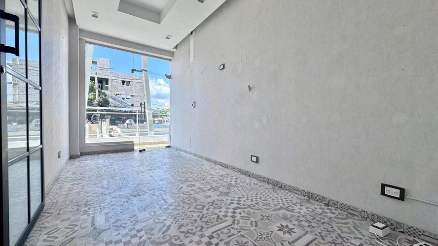 Local SEGUNDO PISO en alquiler en Evaristo Morales - Imagen 2