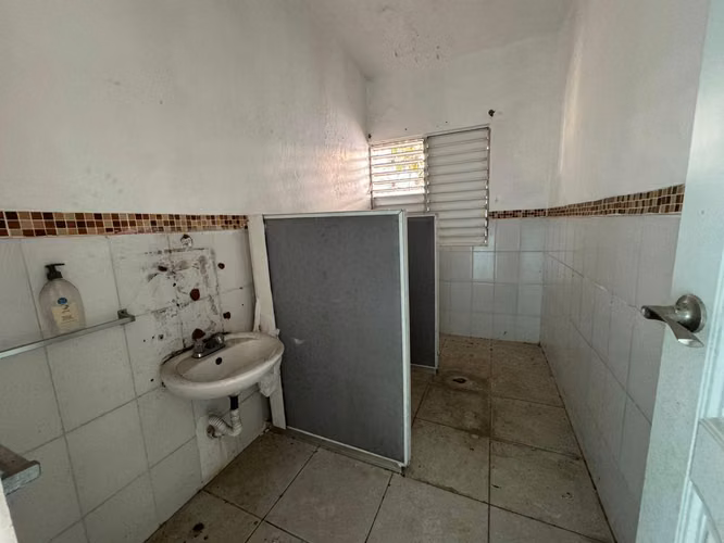 Casa comercial en alquiler