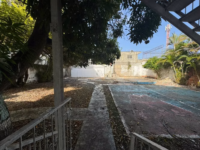 Casa comercial en alquiler