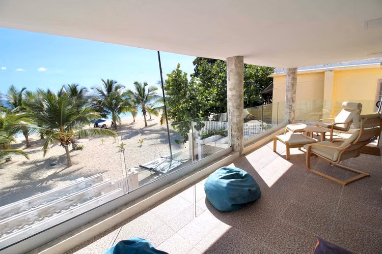 Villa frente al mar en Juan Dolio
