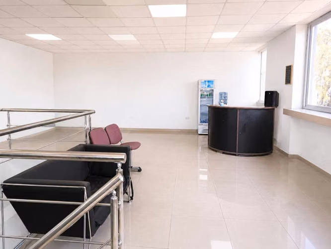 Piso Completo en Alquiler de 300 m² en El Millón | Ideal para Academia, Oficinas o Call Center - Imagen 8