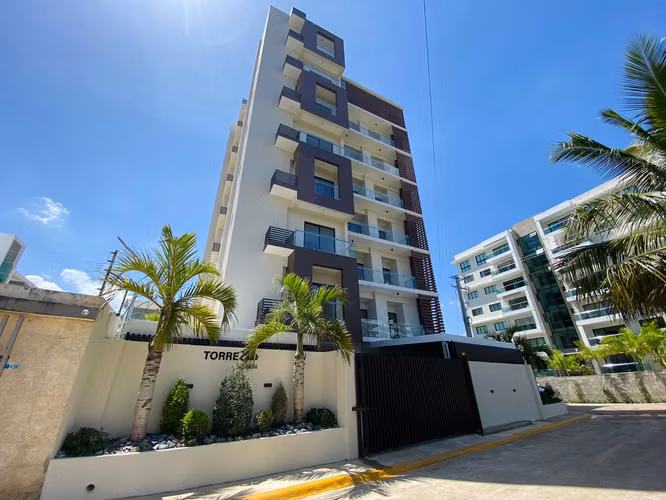 Amplio Apartamento Nuevo con 3 Habitaciones, Parqueos Soterrados de Venta. Villa María, Santiago.