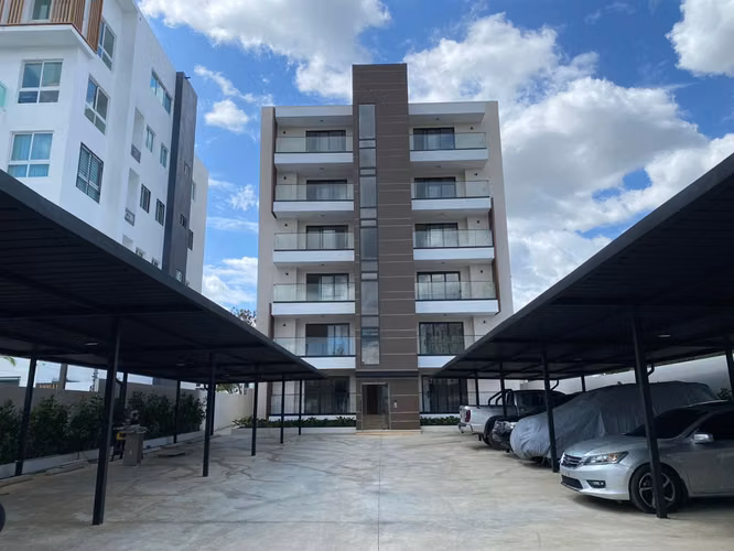 Apartamento Nuevo con 3 Habitaciones, Piscina, Gimnasio y Línea Blanca de Venta en Jardines del Este - Imagen 1