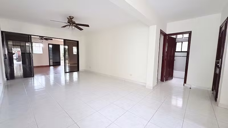 En Los Cacicazgos Casa en Venta de Cuatro Habitaciones US$850,000. - Imagen 5