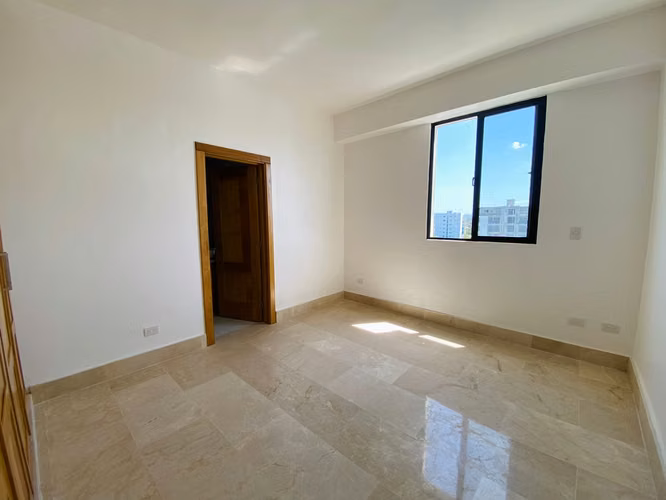 Amplio Apartamento Nuevo con 3 Habitaciones, 2 Parqueos Techados y Gimnasio de Venta en Villa María! - Imagen 8