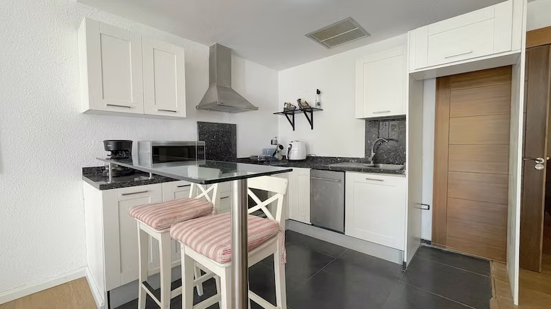 En Guavaberry Apartamento Amueblado en Venta de Una Habitación.