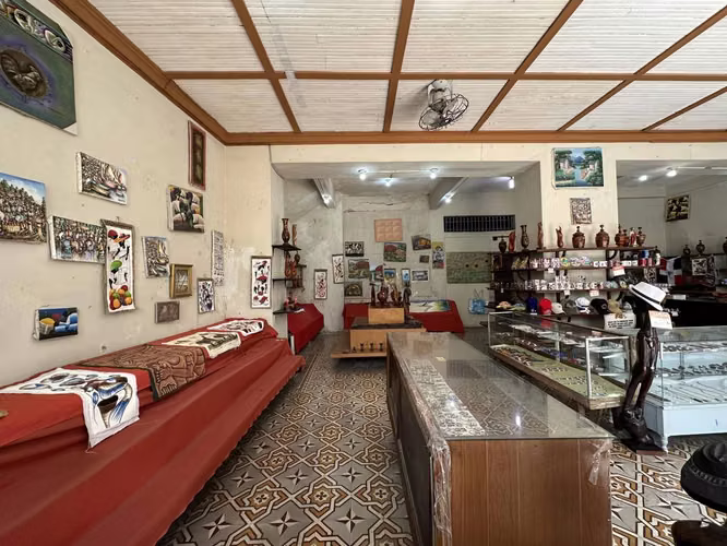 Local de 2 niveles en Venta- Zona colonial - Imagen 4