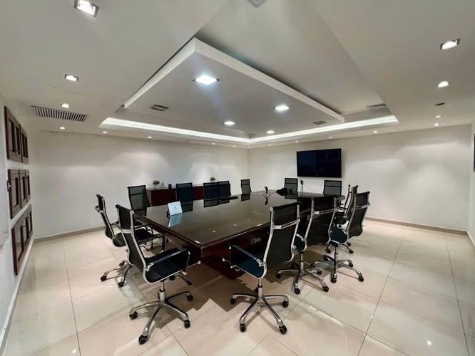 VENDO EDIFICIO COMERCIAL O DE OFICINAS EN EL VERGEL, 1,750 Mts.2, OPORT - Imagen 8