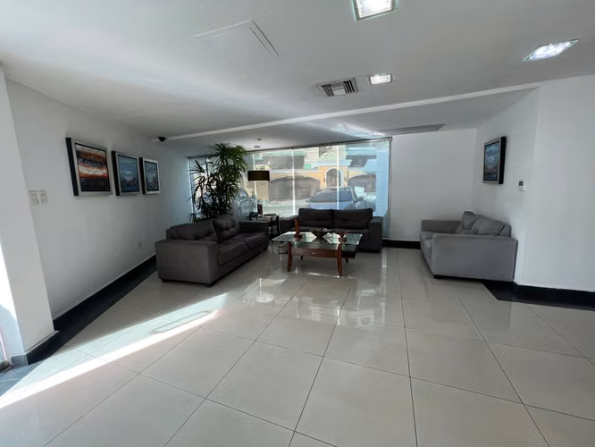 VENDO EDIFICIO COMERCIAL O DE OFICINAS EN EL VERGEL, 1,750 Mts.2, OPORT - Imagen 3