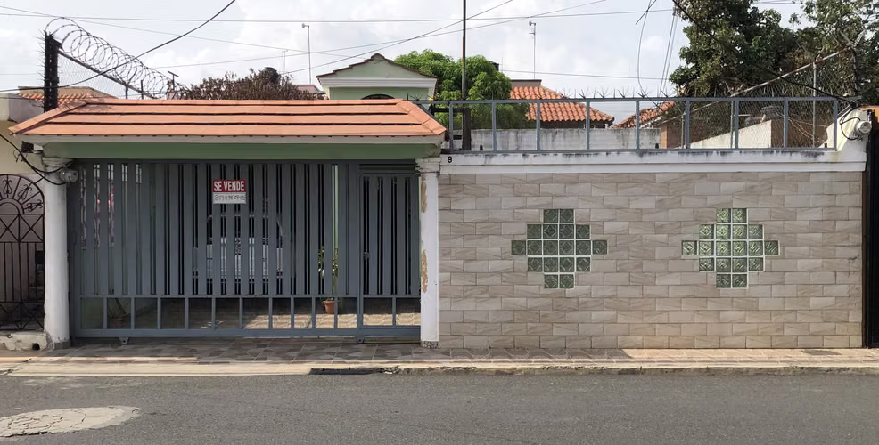  CASA FAMILIAR EN VENTA EN PRADO ORIENTAL | TÍTULO Y TODO AL DÍA | PROPIETARIO DIRECTO | NEGOCIABLE
