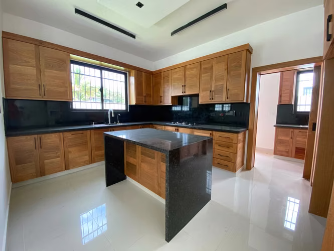 Nueva y Moderna Casa con 4 Habitaciones, Patio y Dormitorio en Planta Baja de Venta en Villa María! - Imagen 3