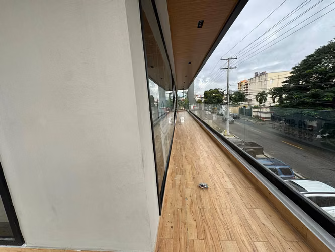 Alquilo local comercial en Alma Rosa I - Imagen 6