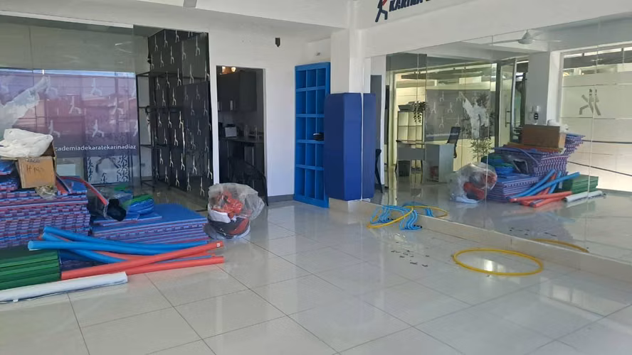 Commercial place for rent in Castellana
