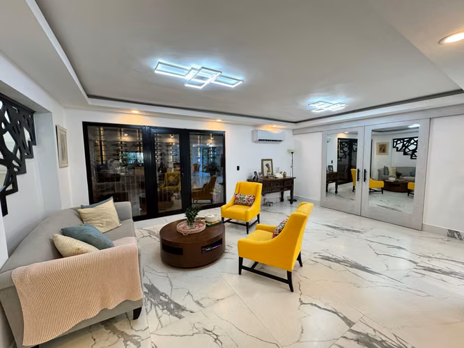 Exclusiva Casa de Lujo en Las Praderas - Imagen 5