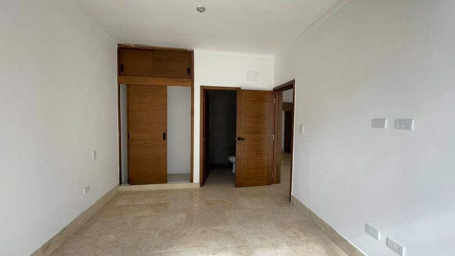 Apartamento en venta 2hab en Evaristo Morales Santo Domingo - Imagen 4