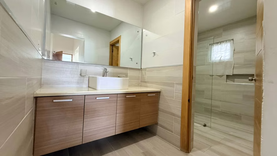 Apartamento en Alquiler con Linea Blanca – La Julia | Piso 15 con Vista al Mar - Imagen 6