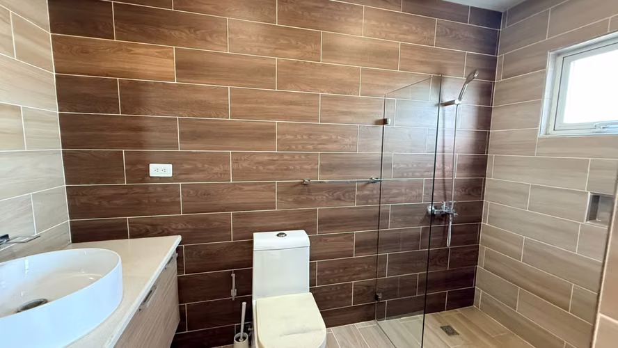 Apartamento en Alquiler con Linea Blanca – La Julia | Piso 15 con Vista al Mar - Imagen 5