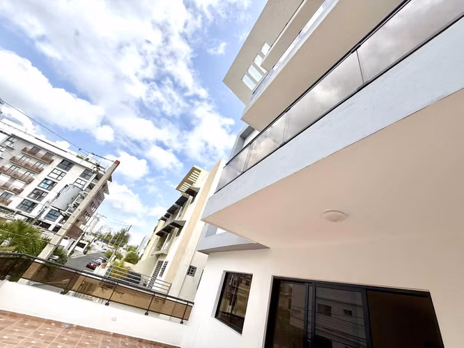 Apartamento en Venta, de 2 habitaciones con terraza en arroyo hondo - Imagen 5