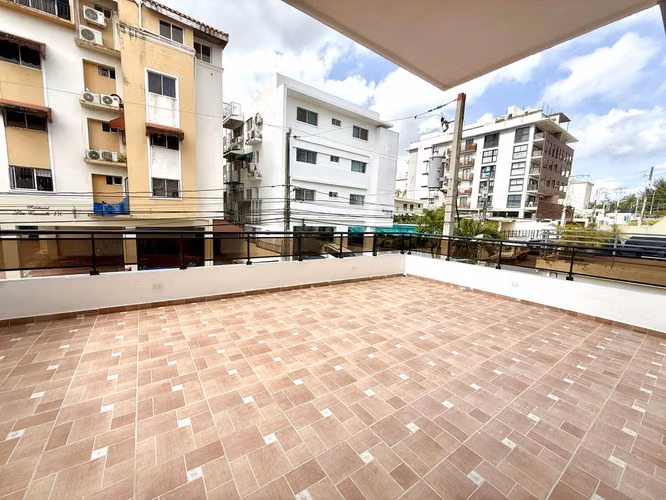 Apartamento en Venta, de 2 habitaciones con terraza en arroyo hondo - Imagen 4